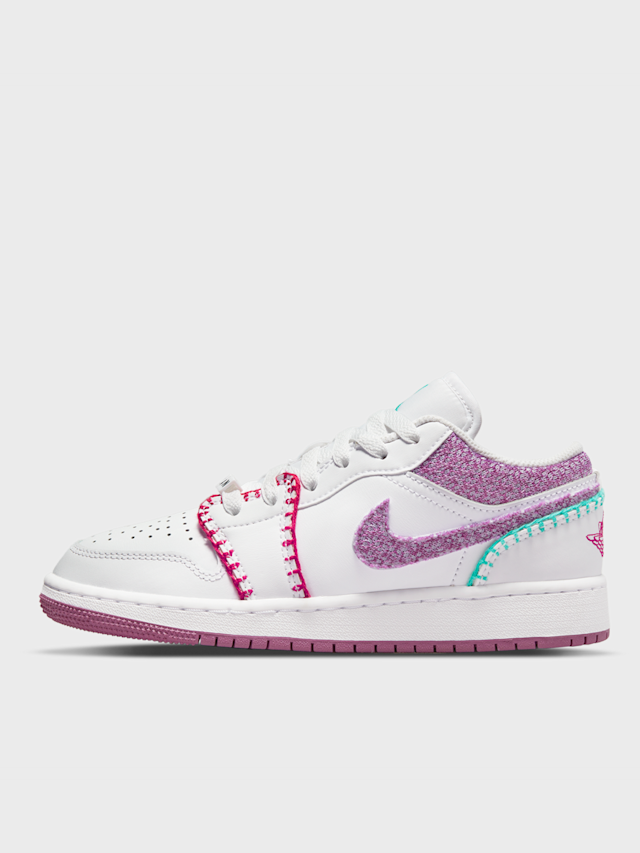 Jordan, Air Jordan 1 Low SE (GS), white, Image 1 of 8