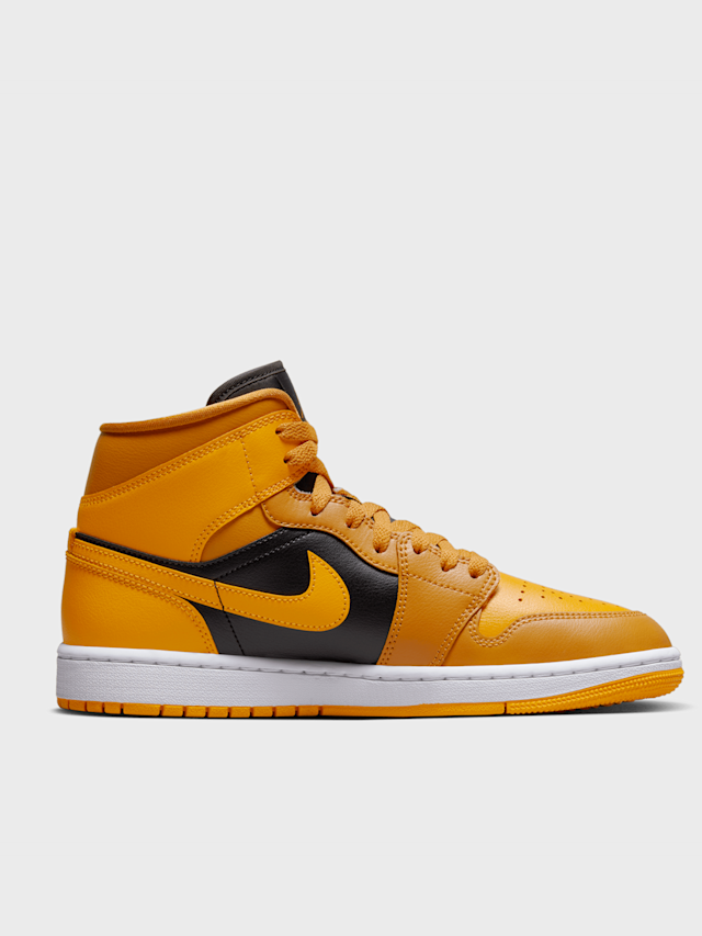 Jordan, WMNS Air Jordan 1 Mid, orange, Image 2 of 8
