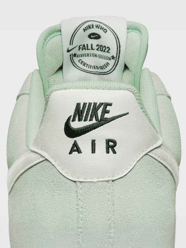 Nike, Air Force 1 07 LV8, zielony, Obraz 9 z 9