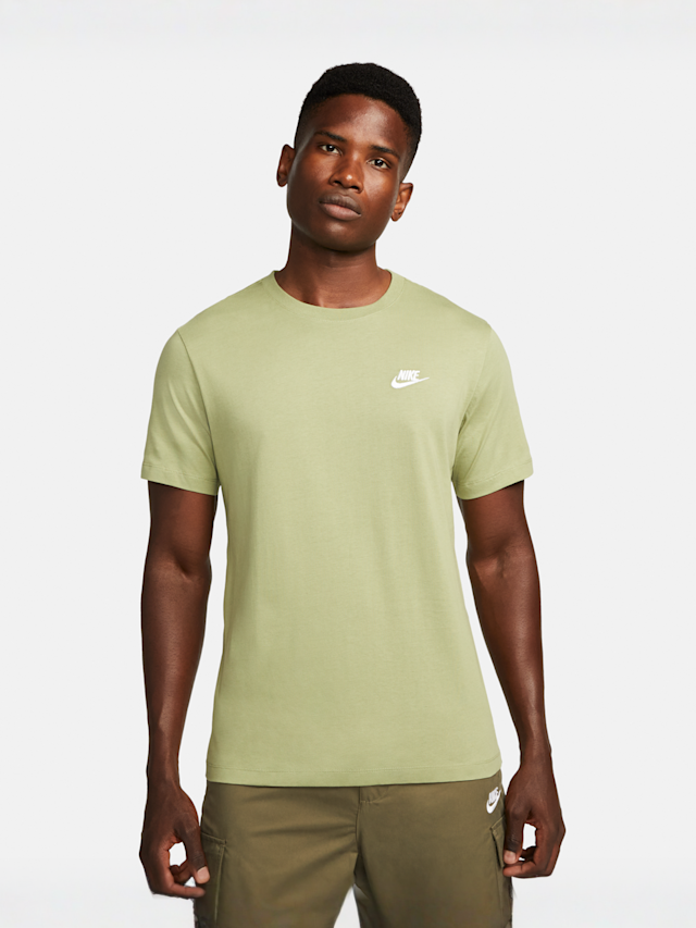 Nike, Sportswear Club T-Shirt, green, Image 1 of 4