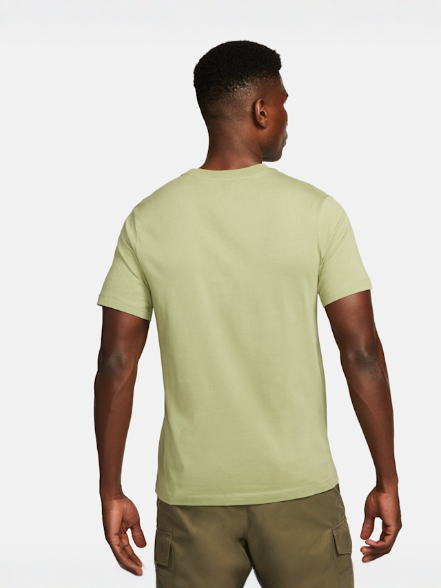 Nike, Sportswear Club T-Shirt, green, Image 2 of 4