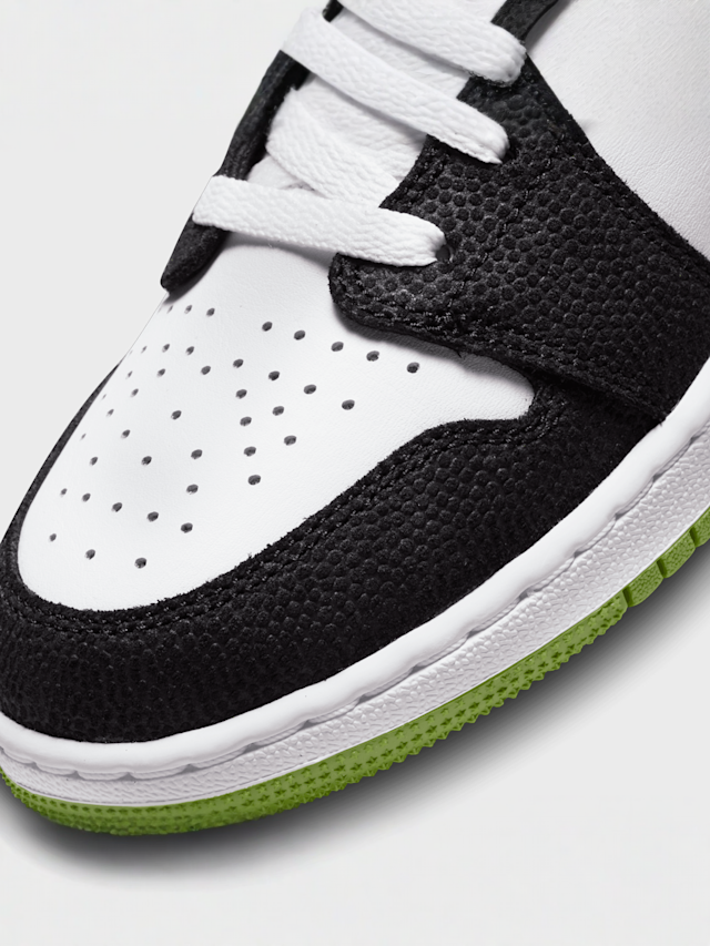 Jordan, 1 Low SE (GS), white, Image 7 of 8