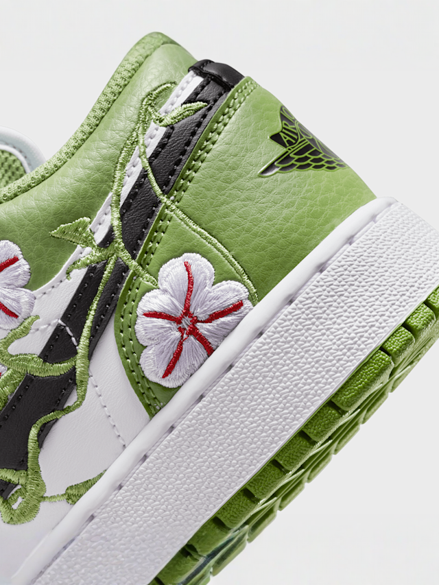 Jordan, Air Jordan 1 Low SE (GS), white, Image 8 of 8