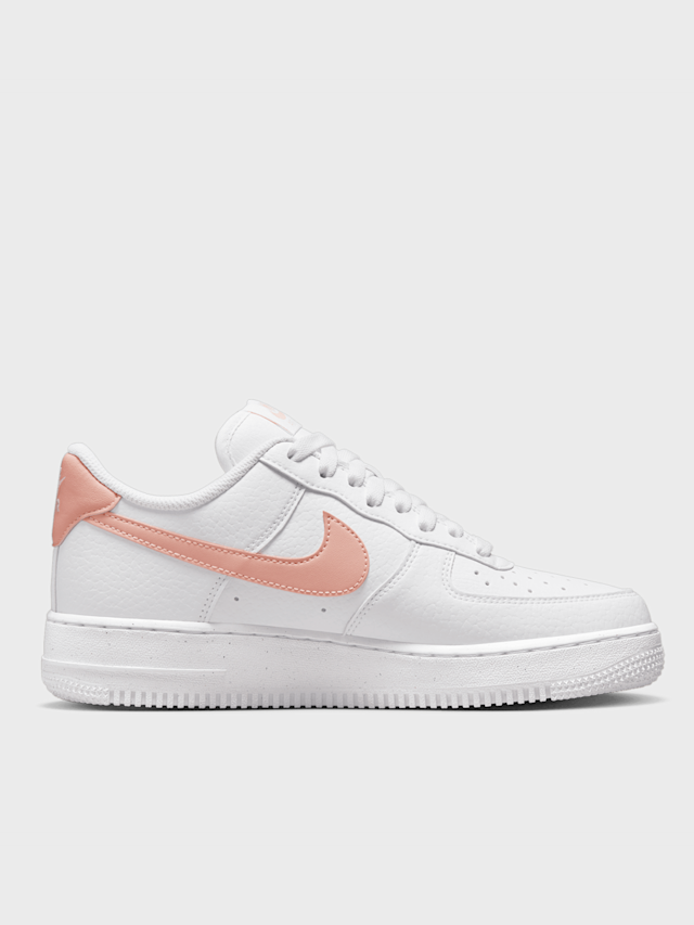 Nike, WMNS Air Force 1 '07 Next Nature, biały, Obraz 2 z 8