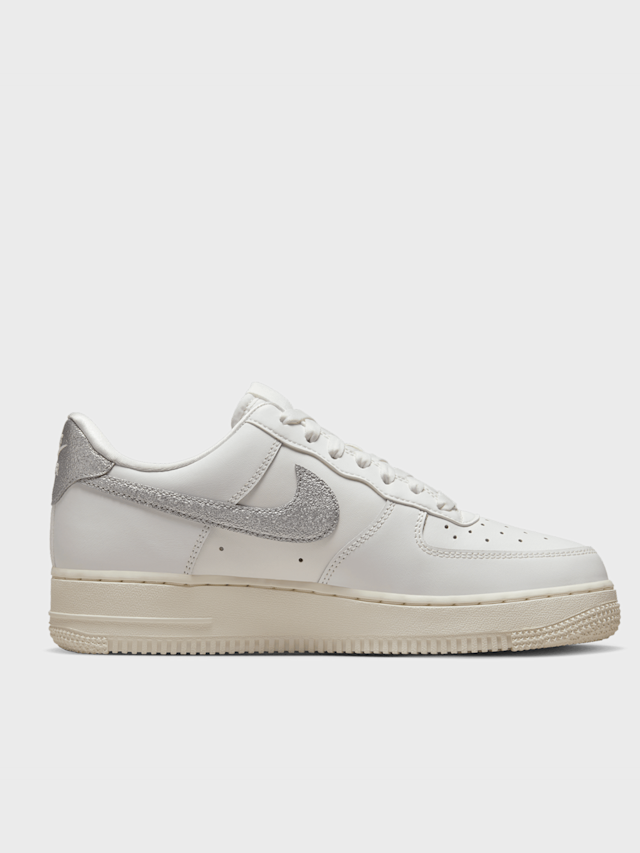 Nike, WMNS Air Force 1 '07, white, Image 2 of 7