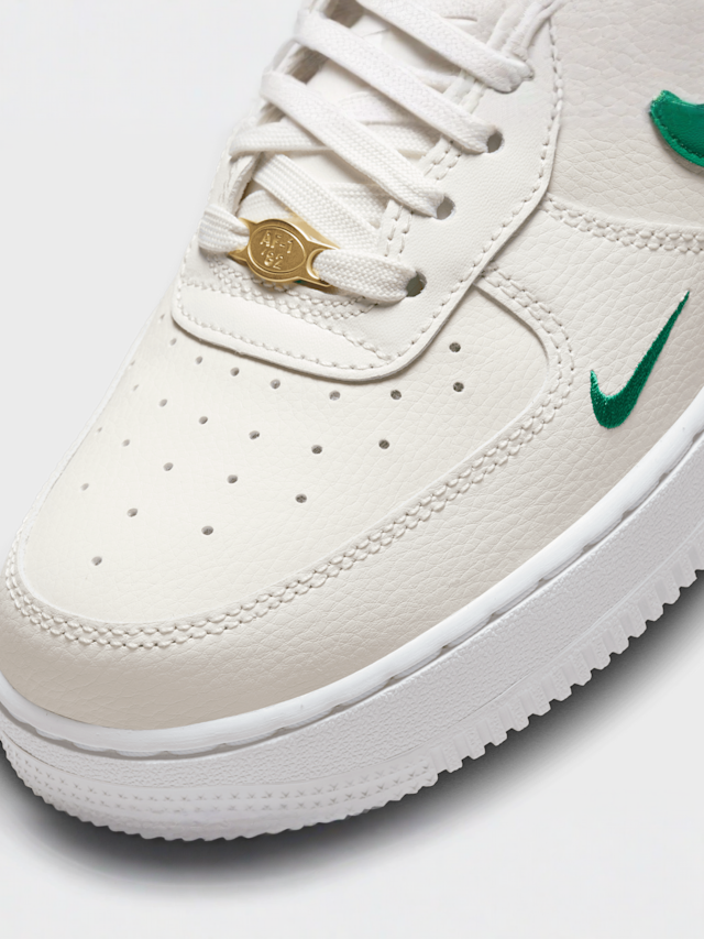 Nike, WMNS Air Force 1 '07 SE, white, Image 7 of 9