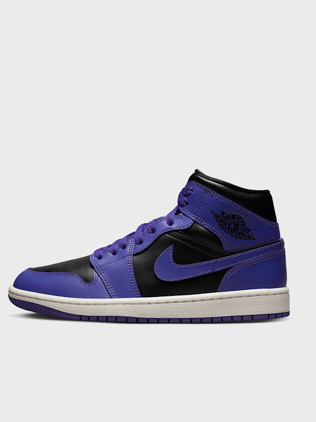 Jordan, WMNS Air Jordan 1 Mid, black, Image 1 of 8