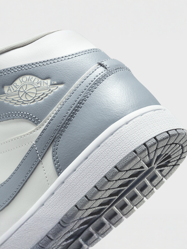 Jordan, WMNS Air Jordan 1 Mid, grey, Image 8 of 8