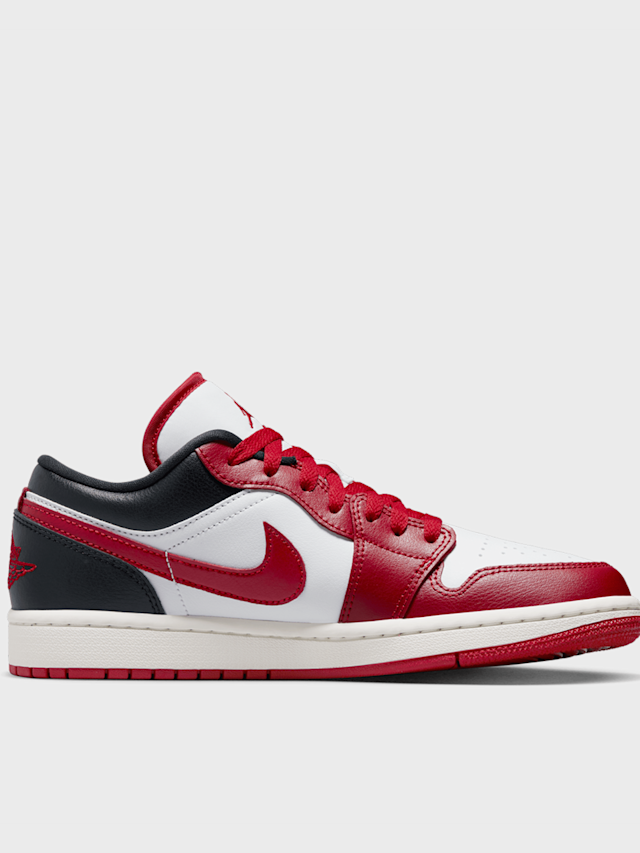 Jordan, WMNS Air Jordan 1 Low, red, Image 2 of 8
