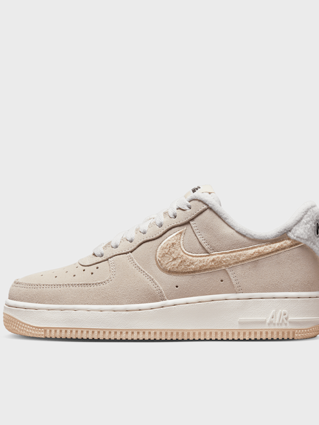 Nike, WMNS Air Force 1 '07 SE, beige, Image 1 of 8
