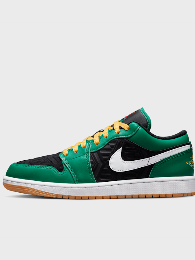 Jordan, WMNS Air Jordan 1 Low SE, black, Image 1 of 9