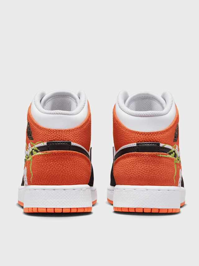 Jordan, Air Jordan 1 Mid SE (GS), white, Image 5 of 8