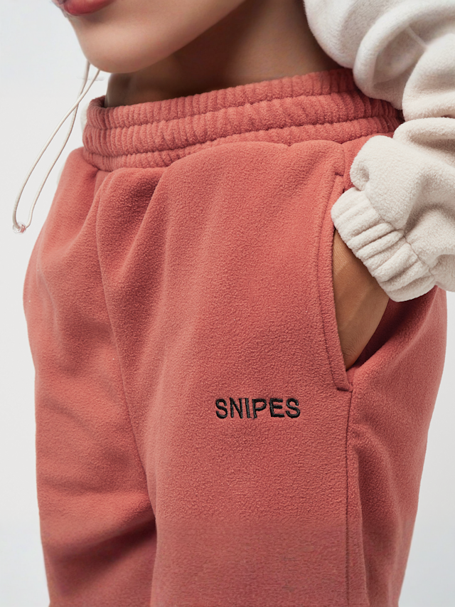 SNIPES, Small Bold Logo Polar Fleece Oversized Jogger Pants, rood, Afbeelding 3 van 4