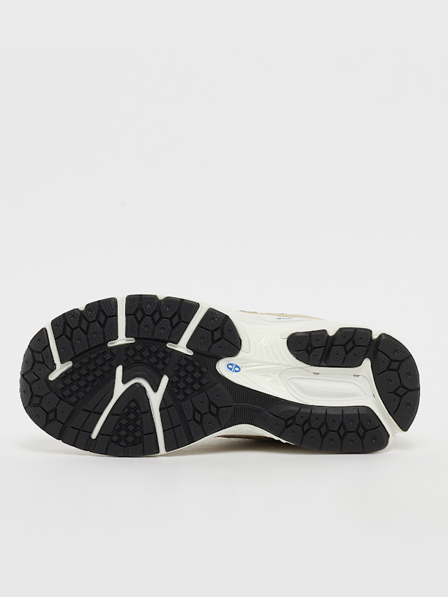 New Balance, 2002R (GS), white, Image 4 of 5