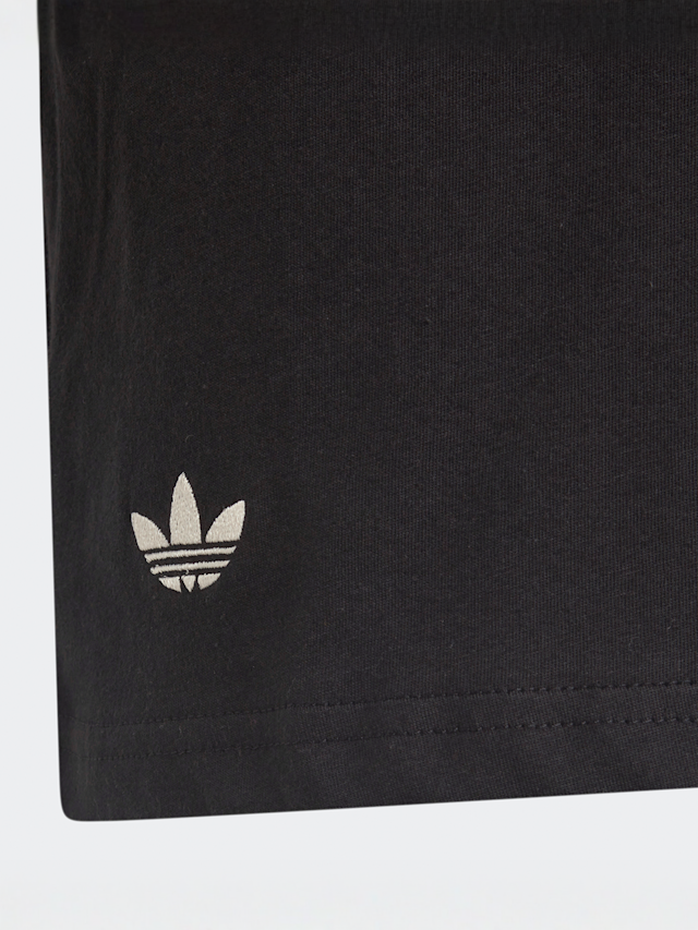 adidas Originals, adicolor Neuclassics T-Shirt, black, Image 5 of 5