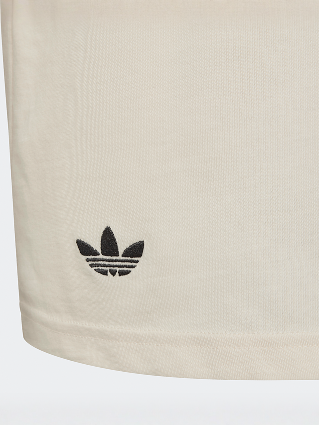 adidas Originals, adicolor Neuclassics T-Shirt, white, Image 4 of 4
