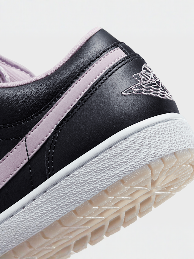 Jordan, Air Jordan 1 Low SE Men's Shoes, black, Image 8 of 8