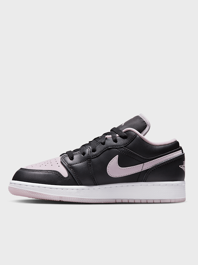 Jordan, Air Jordan 1 Low SE (GS), black, Image 1 of 8
