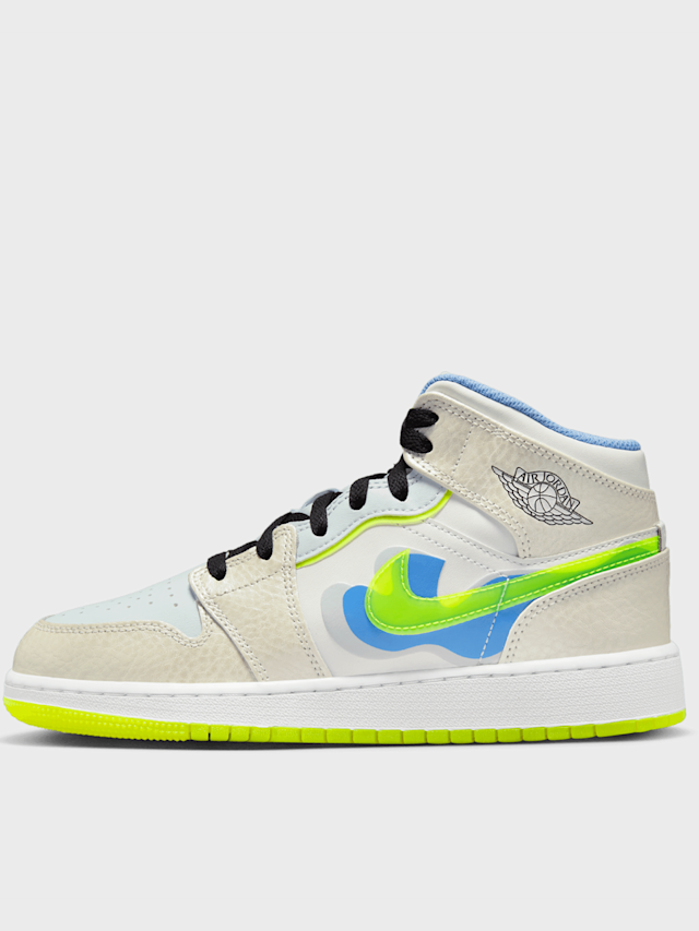 Jordan, Air Jordan 1 Mid SE (GS), white, Image 1 of 8