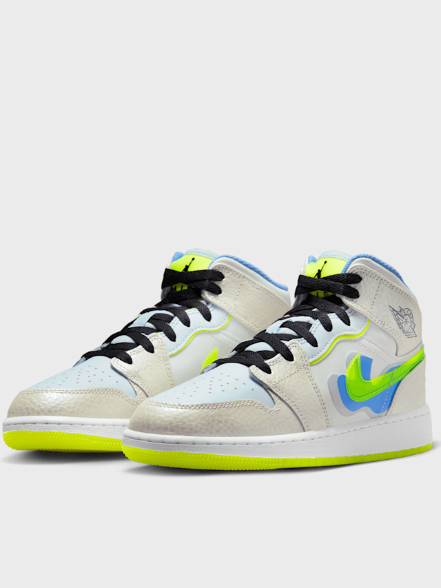 Jordan, Air Jordan 1 Mid SE (GS), white, Image 4 of 8