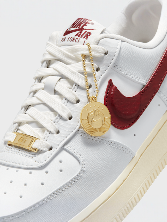 Nike, WMNS Air Force 1 '07 SE, white, Image 7 of 8