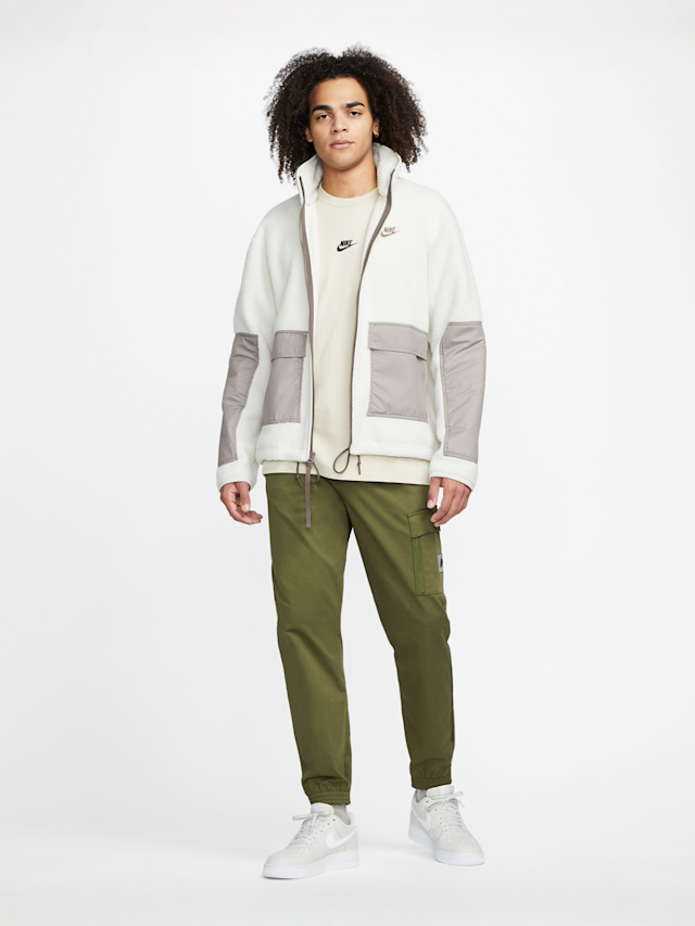 Nike, Sportswear Premium Essentials T-Shirt, beż, Obraz 5 z 5