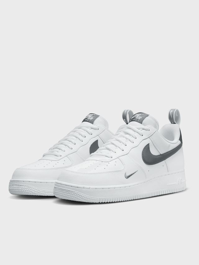 Nike, WMNS Air Force 1 '07 LV8 UT, czarny, Obraz 4 z 9