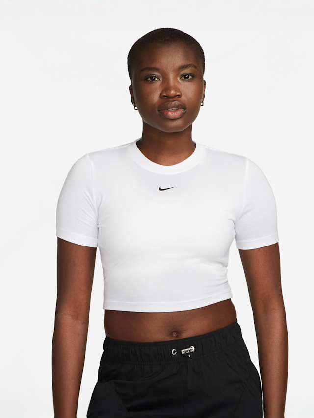 Nike, Sportswear Essential Slim Crop Tee, wit, Afbeelding 1 van 4