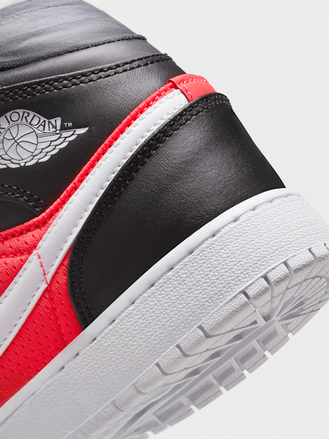 Jordan, Air Jordan 1 Mid SE (GS), black, Image 7 of 8