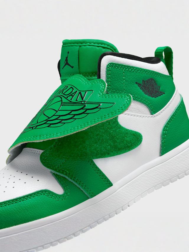 Jordan, Sky 1 (PS), green, Image 9 of 9