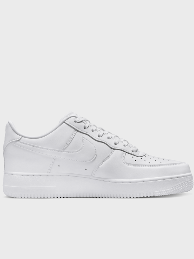 Nike, Air Force 1 '07 Fresh "Triple White", beż, Obraz 2 z 7