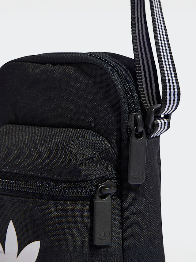 adidas Originals, adicolor Shoulder Bag, black, Image 4 of 6