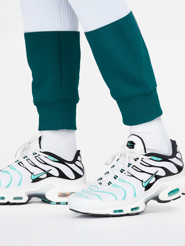 Nike, Sportswear Club Basketball Jogger, brown, Image 6 of 7