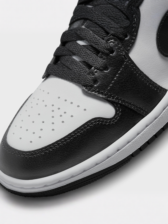 Jordan, WMNS Air Jordan 1 Mid, black, Image 7 of 8