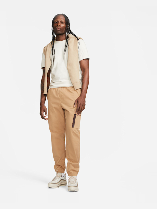 Nike, Sportswear Club Tee, beige, Image 5 of 5