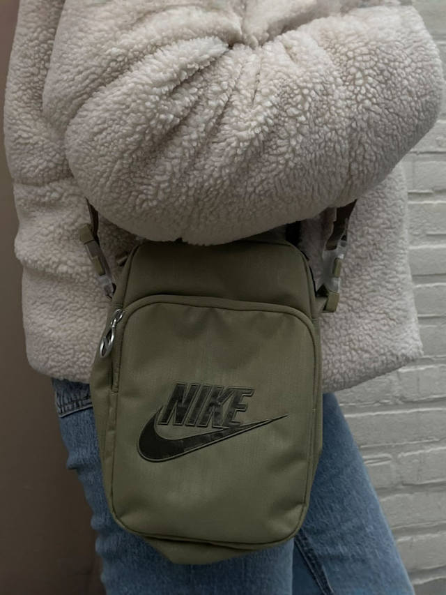 Nike  , Heritage Crossbody Bag, black, Image 8 of 8