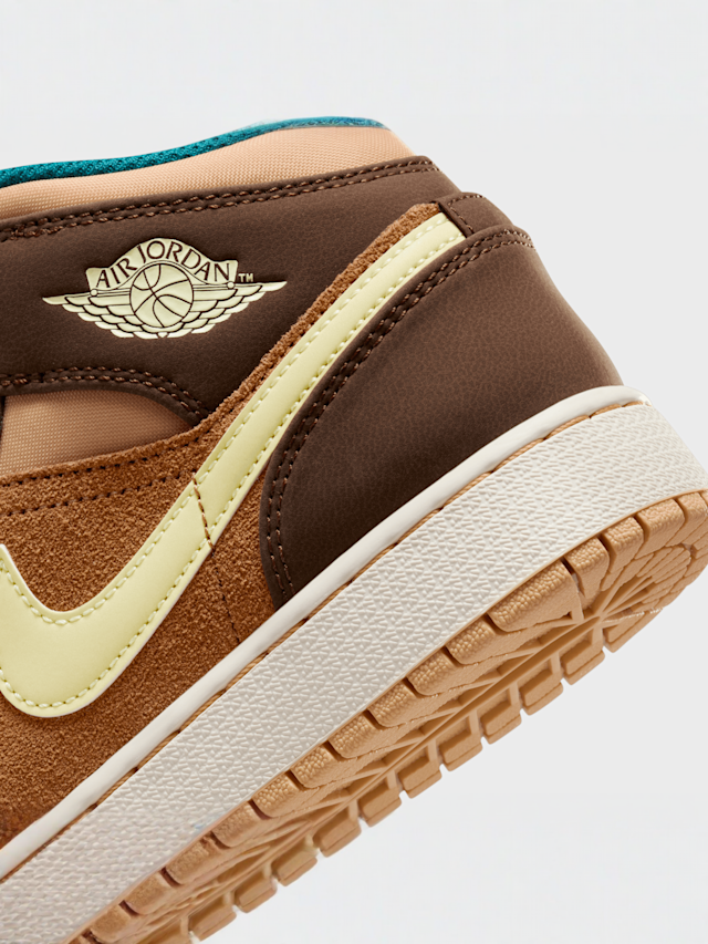 Jordan, Air Jordan 1 Mid SE (GS), brown, Image 8 of 9