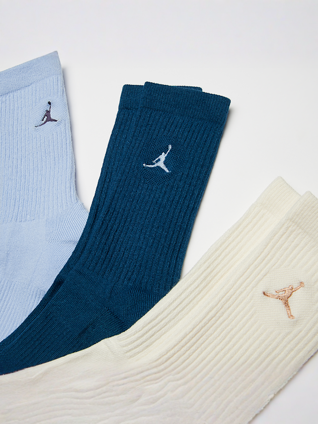 Jordan, 3 PACK - Everyday Crew Socks, white, Image 2 of 2