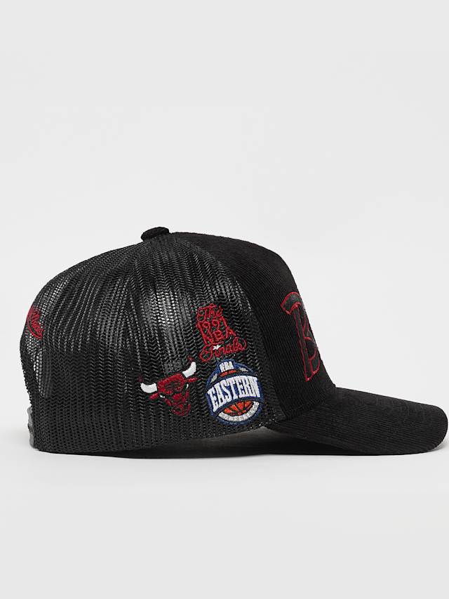 Mitchell & Ness, TIMES UP TRUCKER NBA Chicago Bulls black, czarny, Obraz 3 z 5
