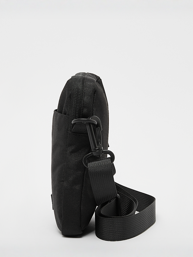 SNIPES, Rubber Badge Basic Logo Mobile Bag, black, Image 2 of 5