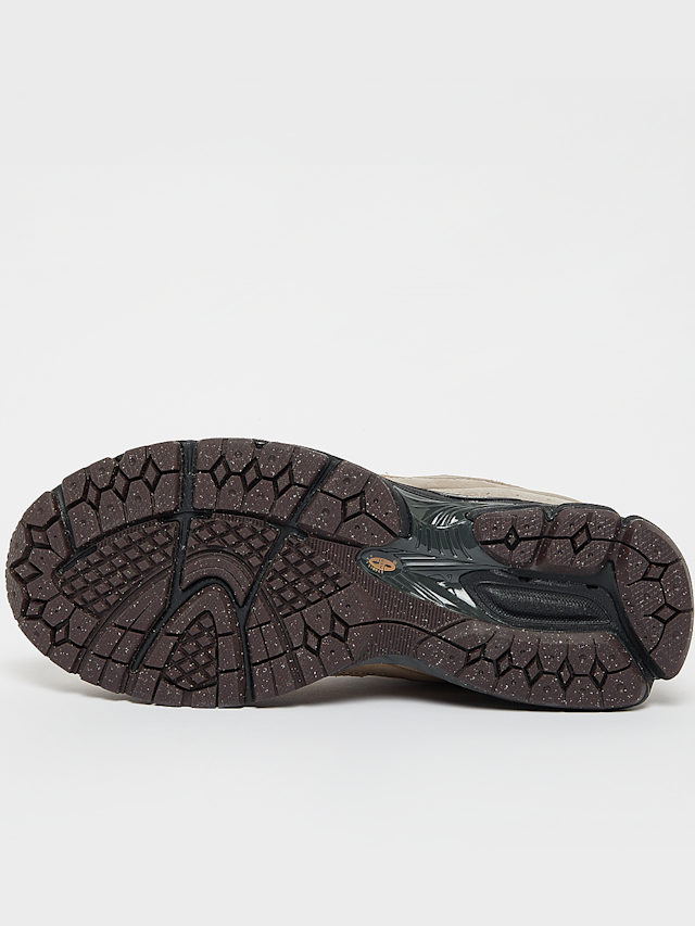 New Balance, 2002R, brown, Image 4 of 5