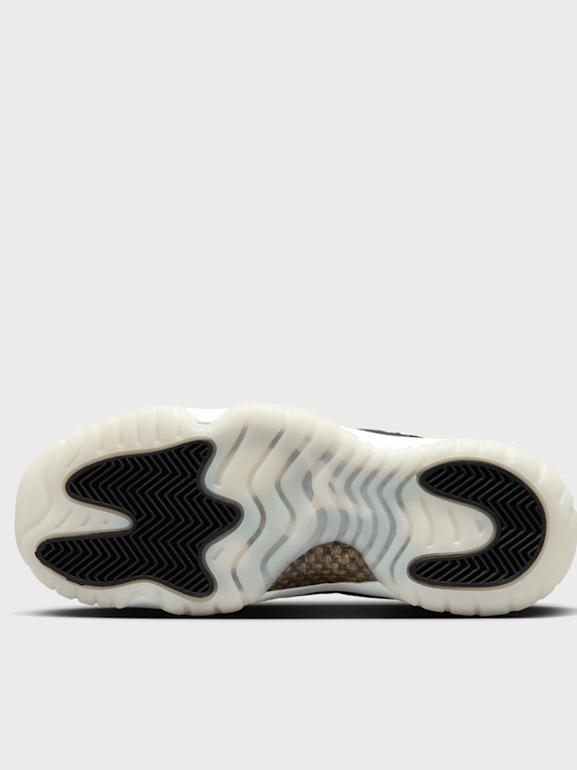 Jordan, Air Jordan 11 Retro (GS), white, Image 3 of 8