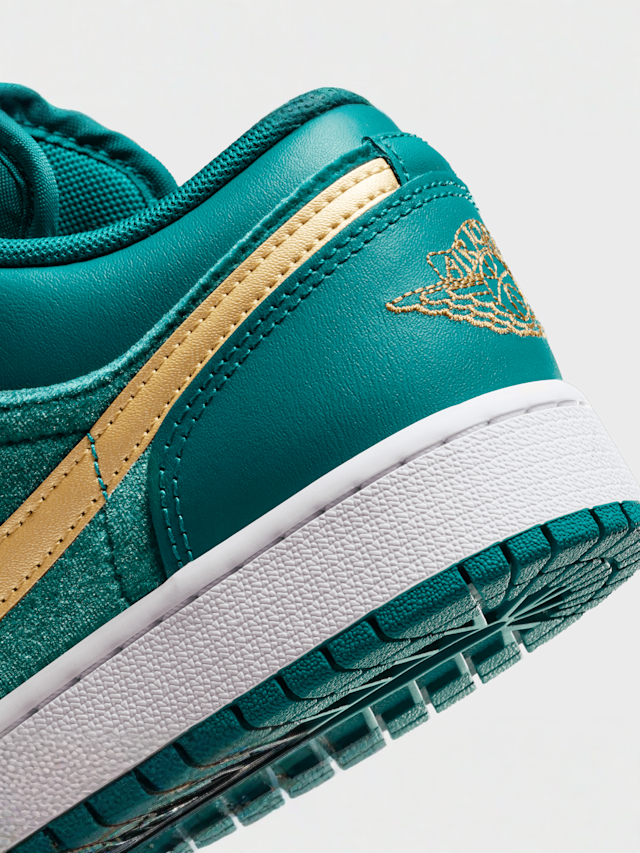 Jordan, 1 Low SE (GS), turquoise, Image 7 of 8