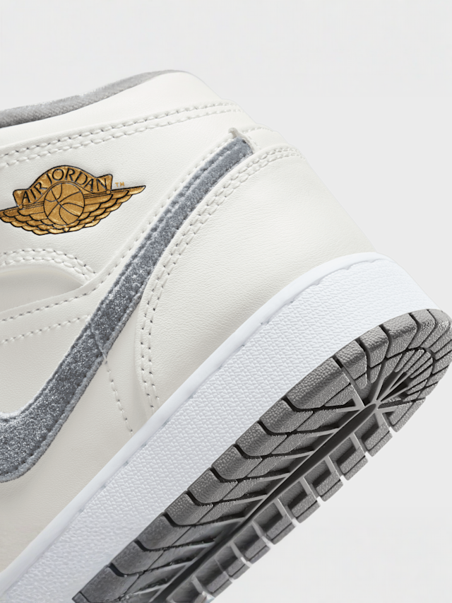 Jordan, Air Jordan 1 Mid SE Soft (GS), white, Image 8 of 8