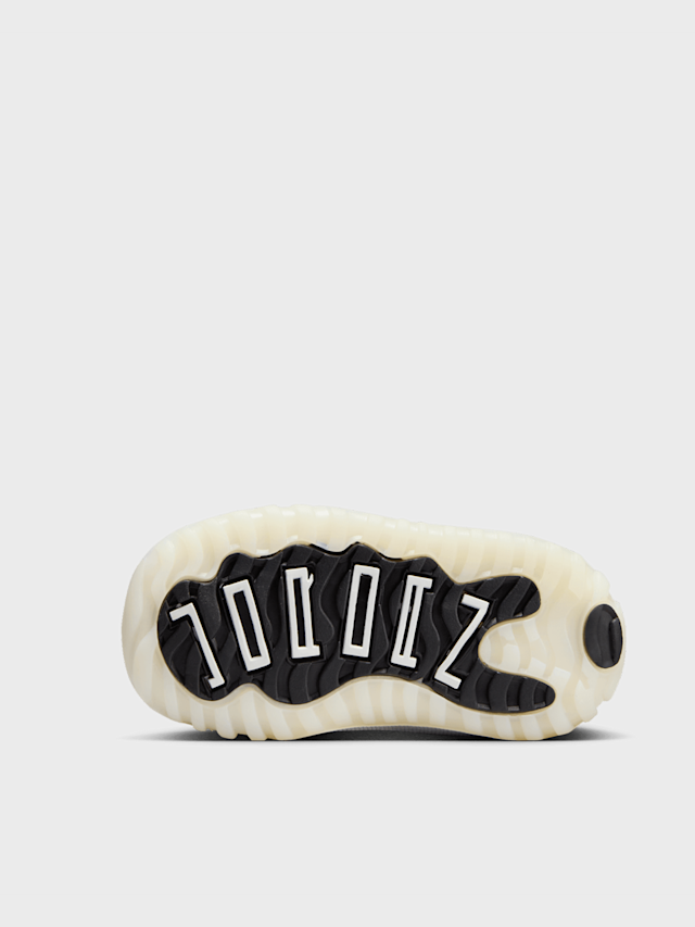 Jordan, Air Jordan 11 Retro 3/4 (TD), white, Image 3 of 7