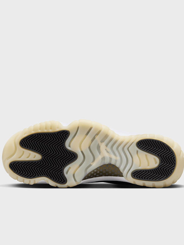 Jordan, Air Jordan 11 Retro, white, Image 3 of 8