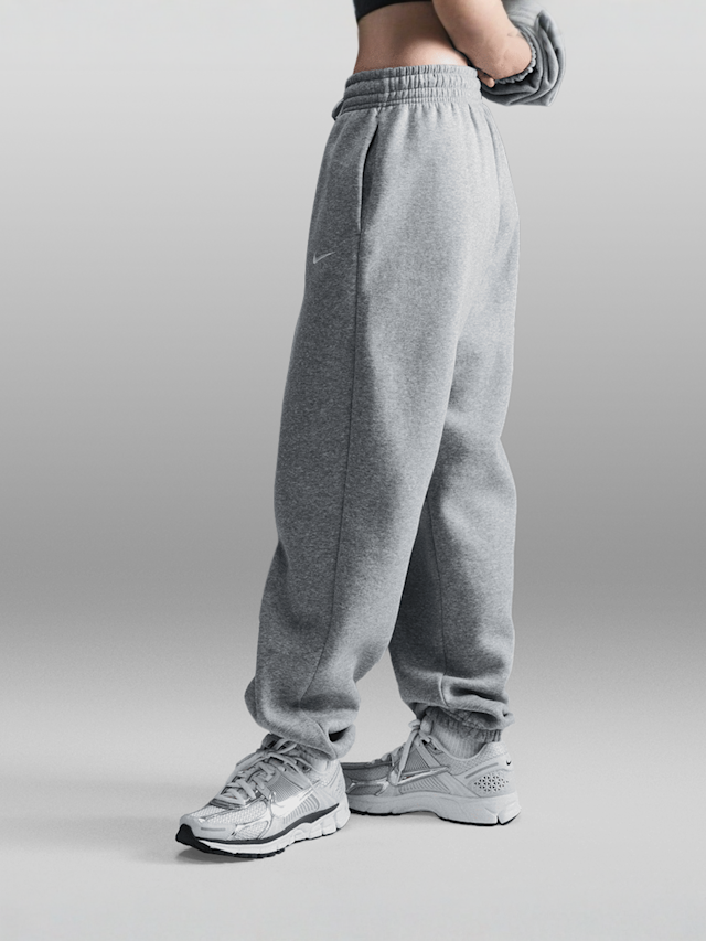 Nike, Sportswear Phoenix Fleece High-Waisted Oversized Sweatpants, grey, Image 2 of 4