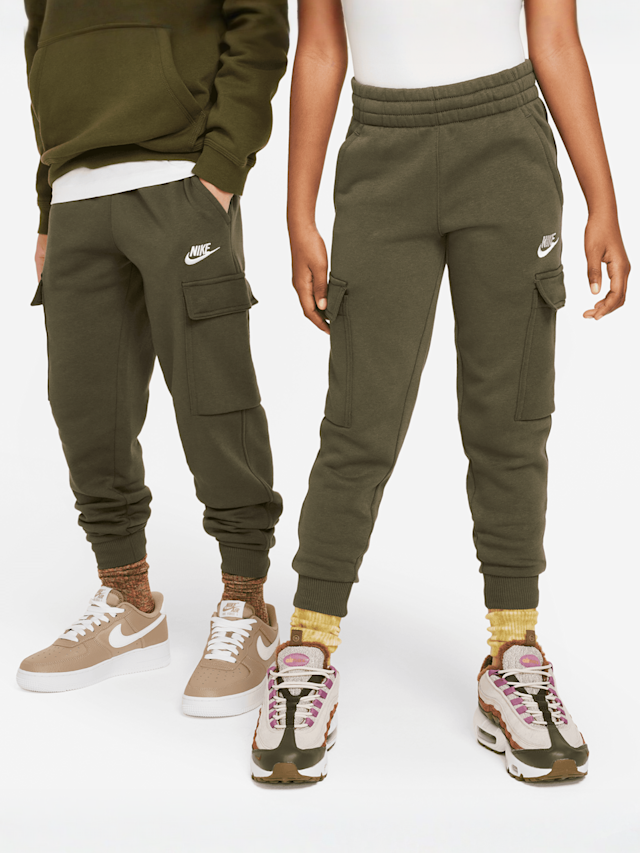 Nike, Sportswear Club Fleece Cargo Pant, black, Image 1 of 6