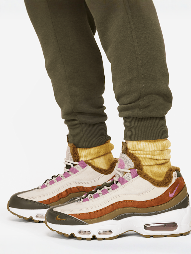 Nike, Sportswear Club Fleece Cargo Pant, black, Image 5 of 6