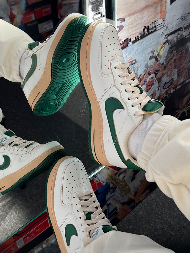 Nike, WMNS Air Force 1 '07 LV8, beż, Obraz 9 z 9